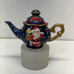 Santa Clause Mini Teapot